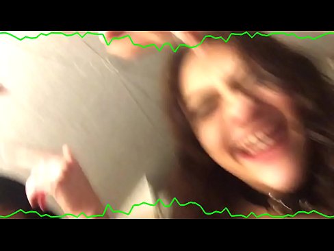❤️ Du pantikên hestyarî yên brunette yên seksî, keçikek quirky bastûr dimînin ❤️❌ Vîdyoya porno li me