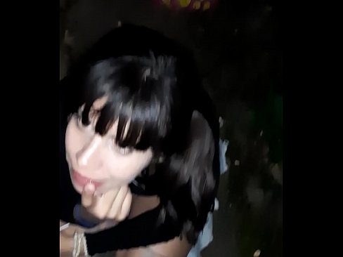 ❤️ Li kolanê di berdêla şêraniyê de penîsê werimî ❤️❌ Vîdyoya porno li me